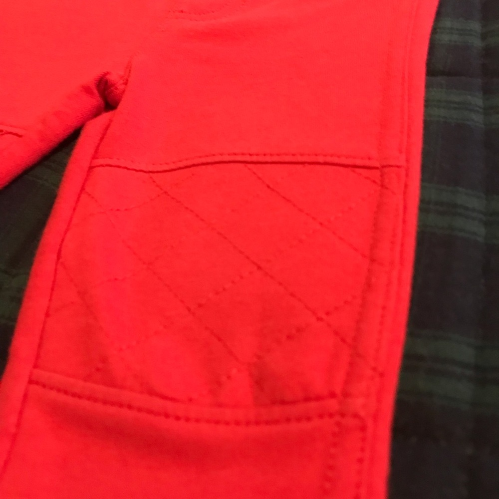 Red pants - Picture 2 of 5